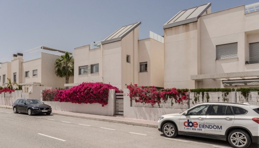 Segunda mano - Chalet independiente  - La Veleta