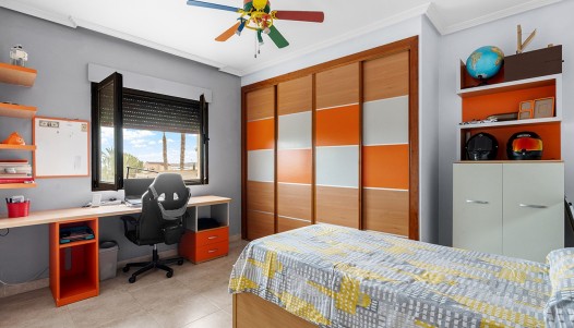 Resale - Villa - Alicante - Rebolledo