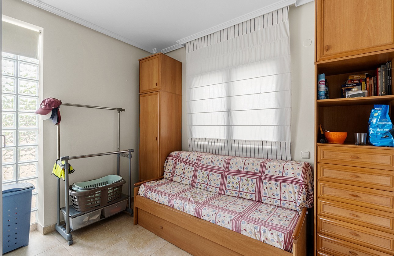 Resale - Villa - Alicante - Rebolledo