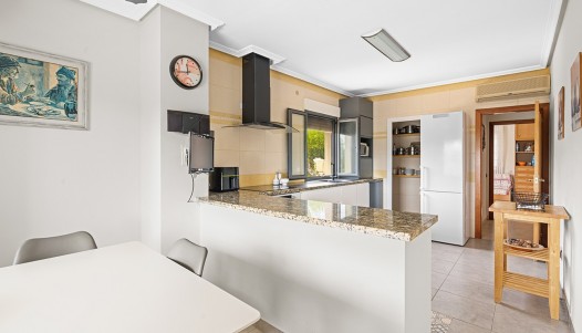 Resale - Villa - Alicante - Rebolledo