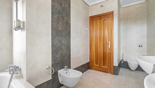 Resale - Villa - Alicante - Rebolledo