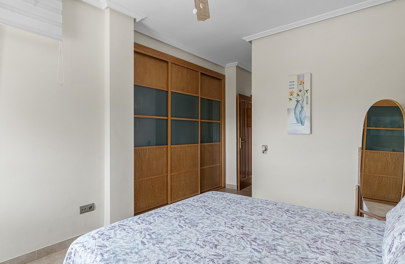 Resale - Villa - Alicante - Rebolledo