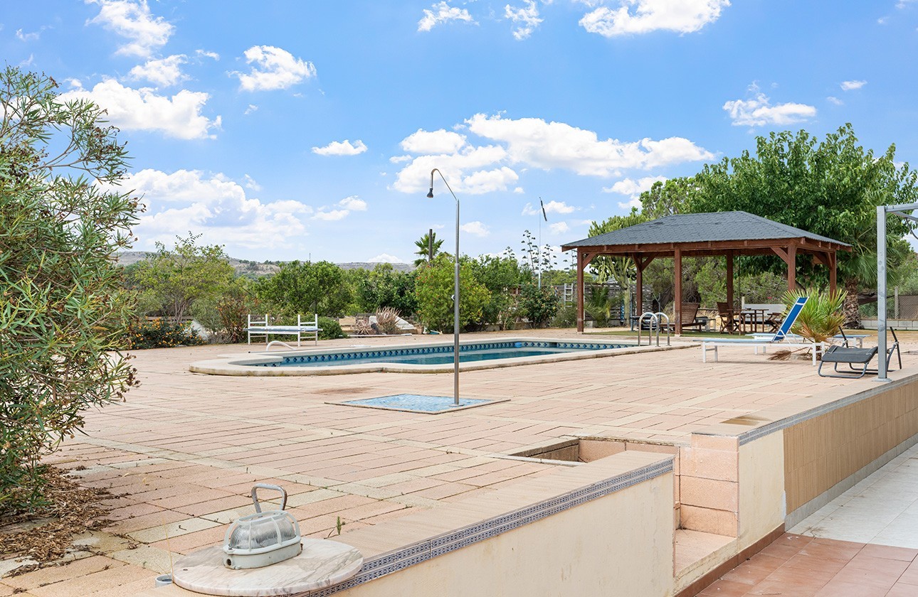 Resale - Villa - Alicante - Rebolledo