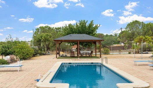 Resale - Villa - Alicante - Rebolledo