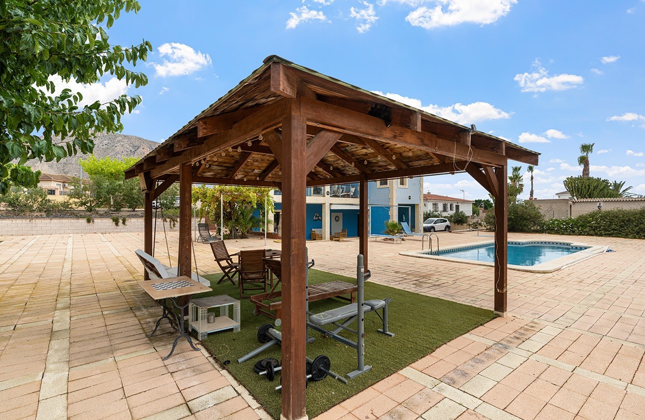 Resale - Villa - Alicante - Rebolledo