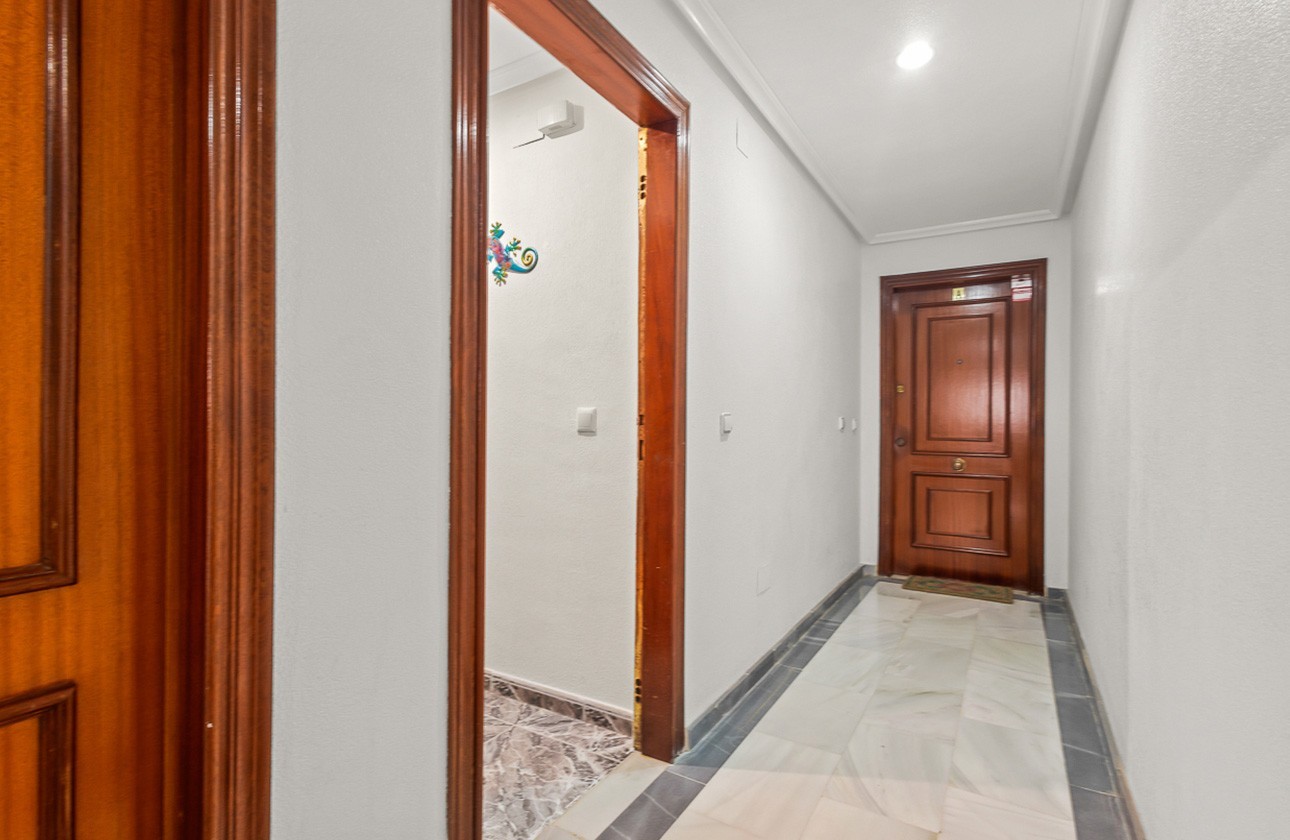 Resale - Apartment - Torrevieja - Playa del Cura