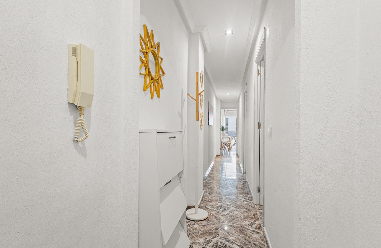 Resale - Apartment - Torrevieja - Playa del Cura