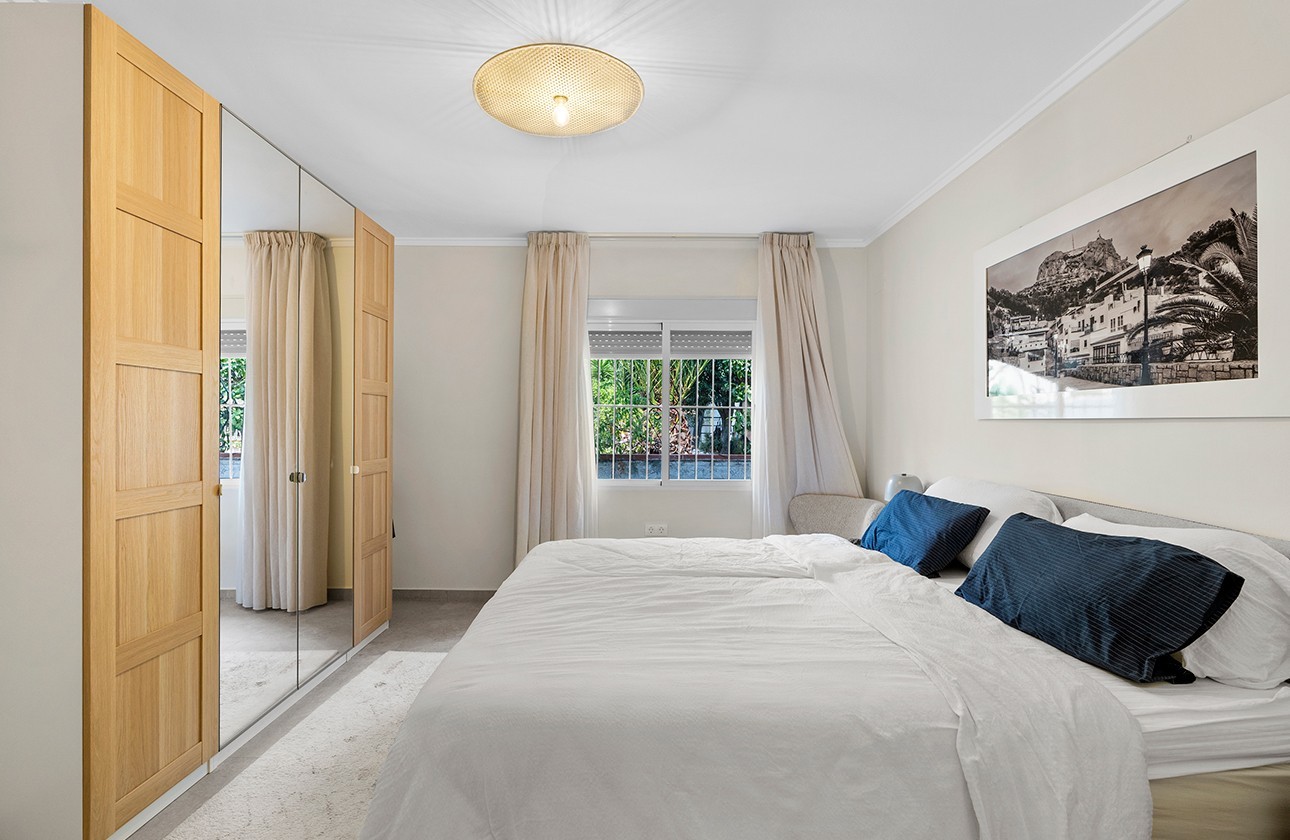 Resale - Villa - Cabo de las Huertas - Cala Cantalar