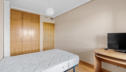 Location longue durée - Apartment - Alicante - Benalúa