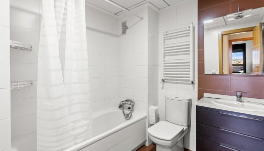Location longue durée - Apartment - Alicante - Benalúa