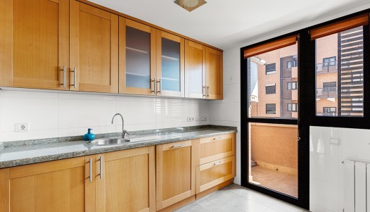 Location longue durée - Apartment - Alicante - Benalúa