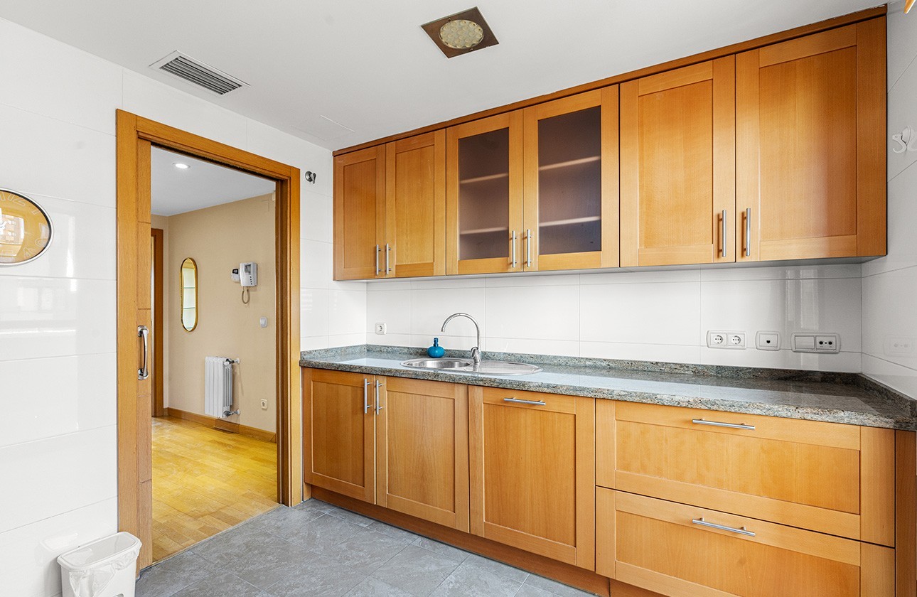 Location longue durée - Apartment - Alicante - Benalúa