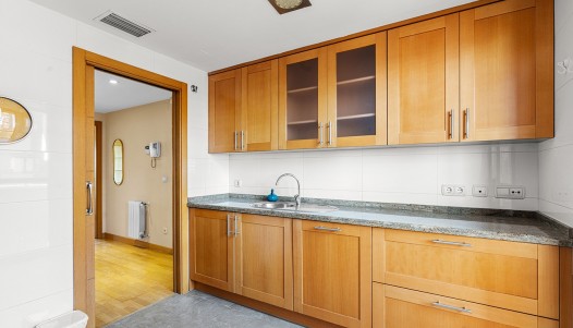 Location longue durée - Apartment - Alicante - Benalúa