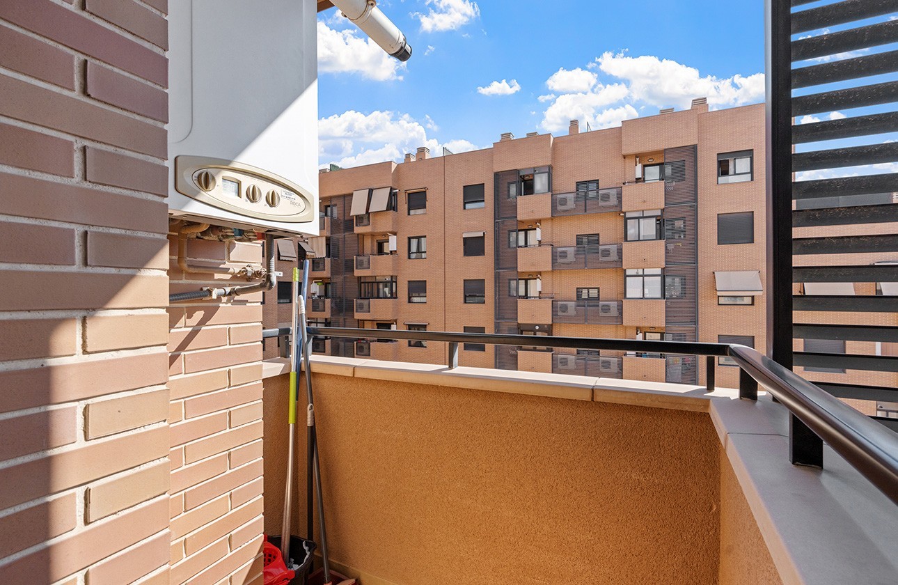 Location longue durée - Apartment - Alicante - Benalúa