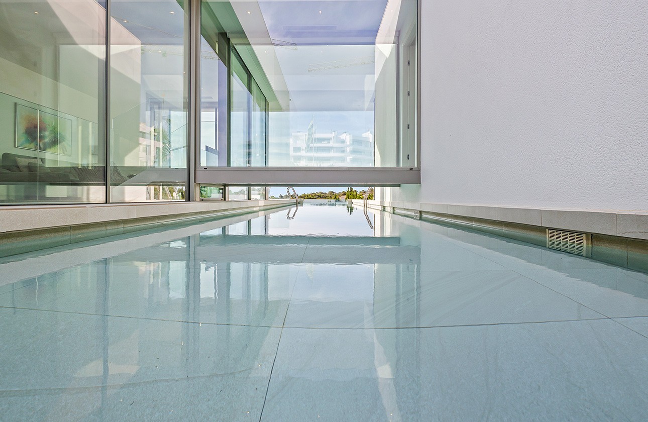 Segunda mano - Chalet independiente  - Las Colinas Golf and Country Club