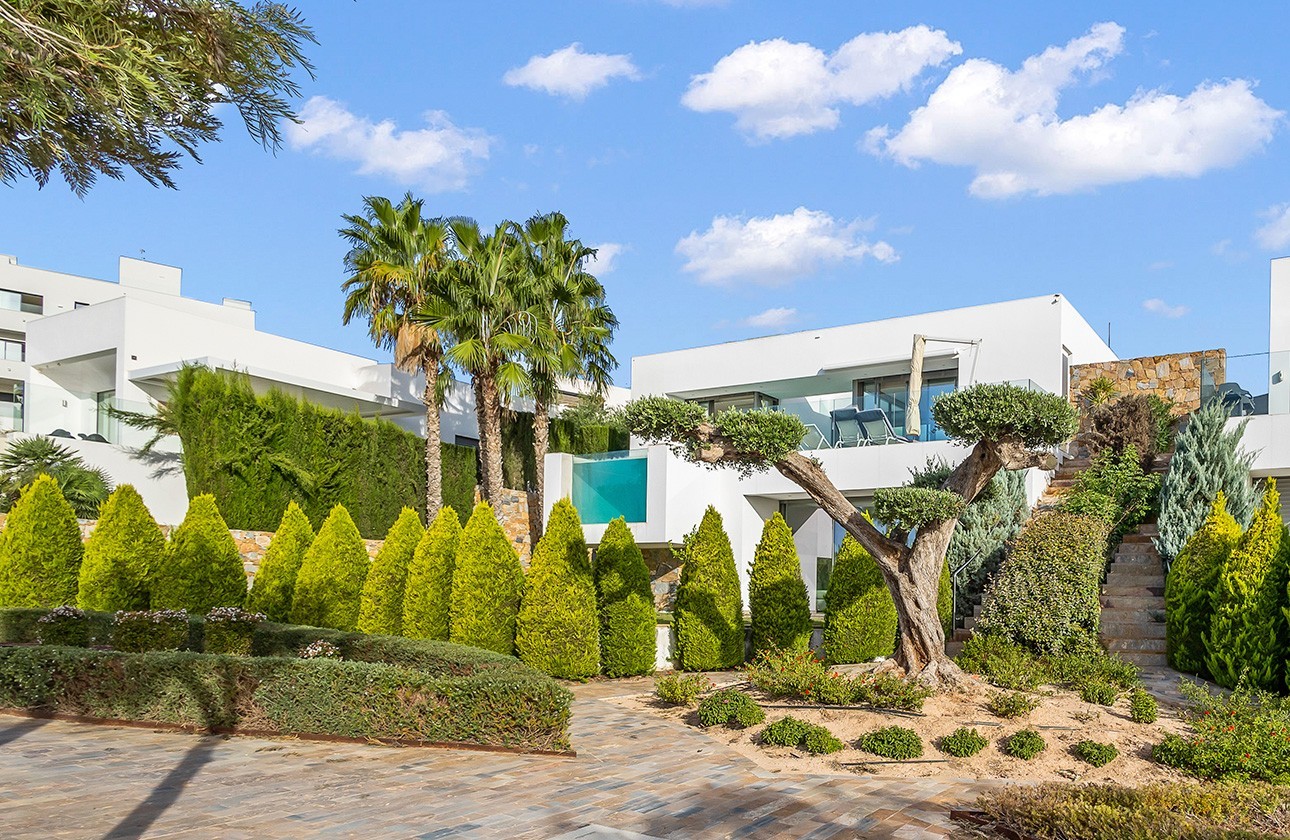 Segunda mano - Chalet independiente  - Las Colinas Golf and Country Club