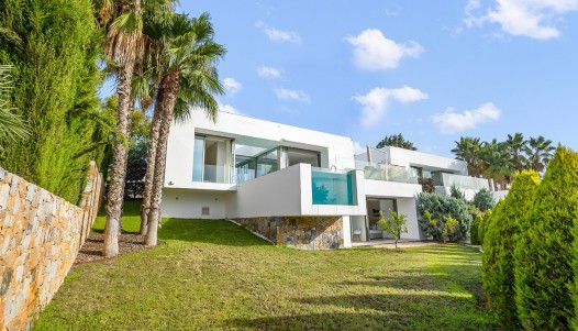 Segunda mano - Chalet independiente  - Las Colinas Golf and Country Club