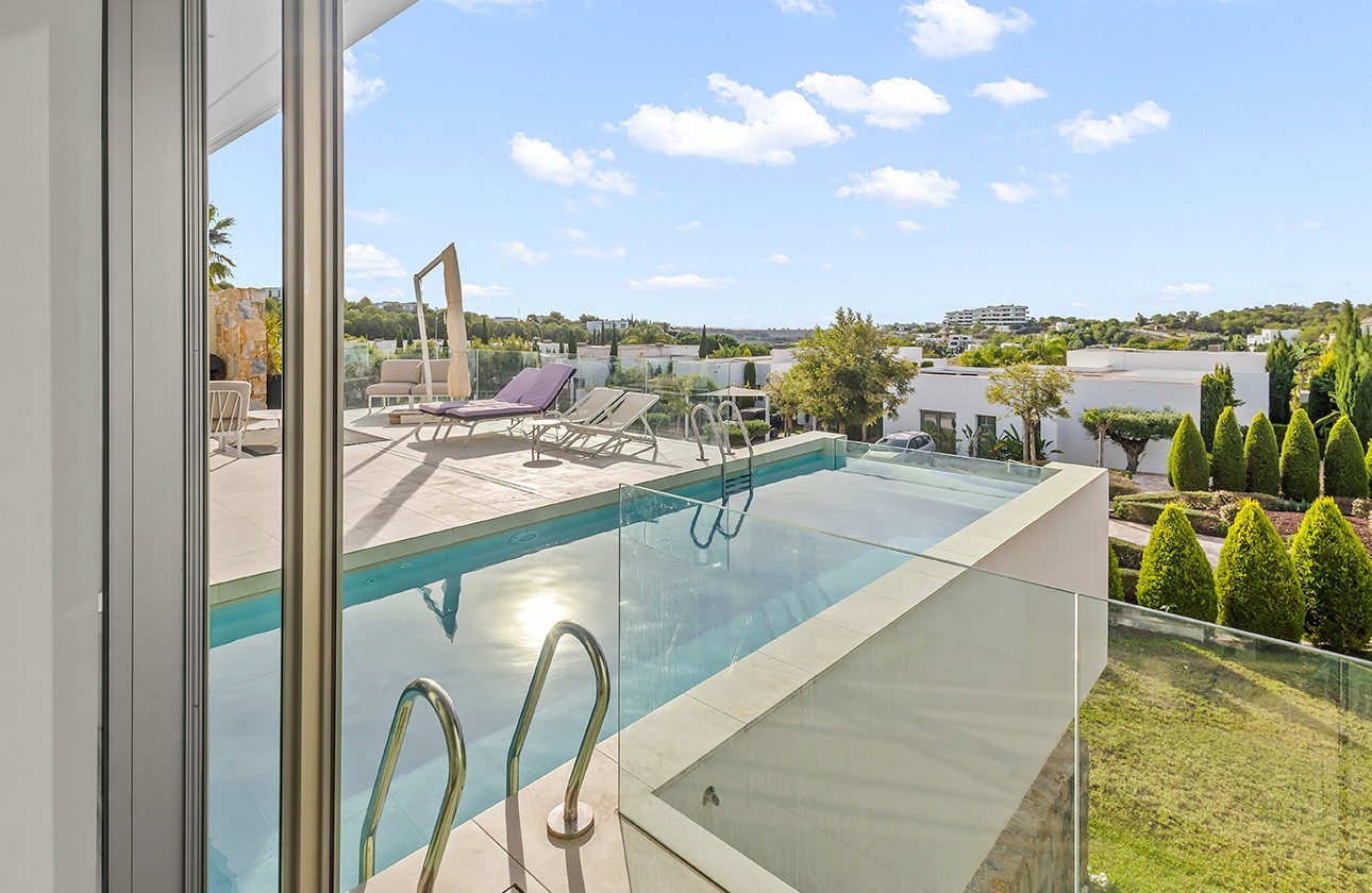 Segunda mano - Chalet independiente  - Las Colinas Golf and Country Club