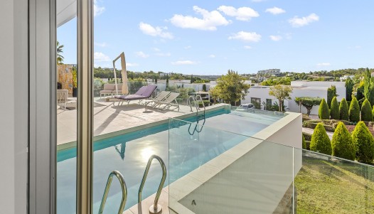 Segunda mano - Chalet independiente  - Las Colinas Golf and Country Club