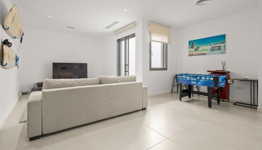 Segunda mano - Chalet independiente  - Las Colinas Golf and Country Club