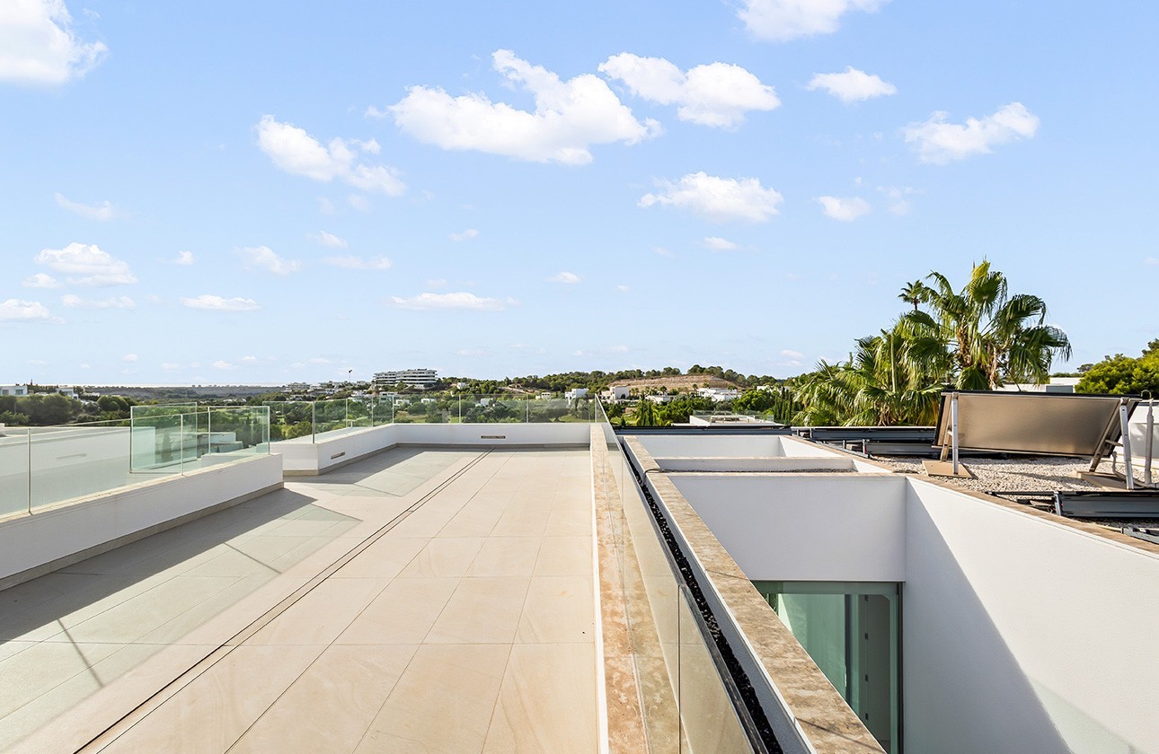 Segunda mano - Chalet independiente  - Las Colinas Golf and Country Club