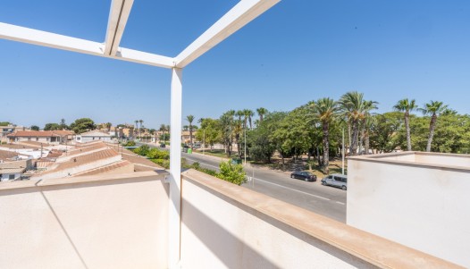 Resale - Villa - Santiago de la ribera - Zona de la playa