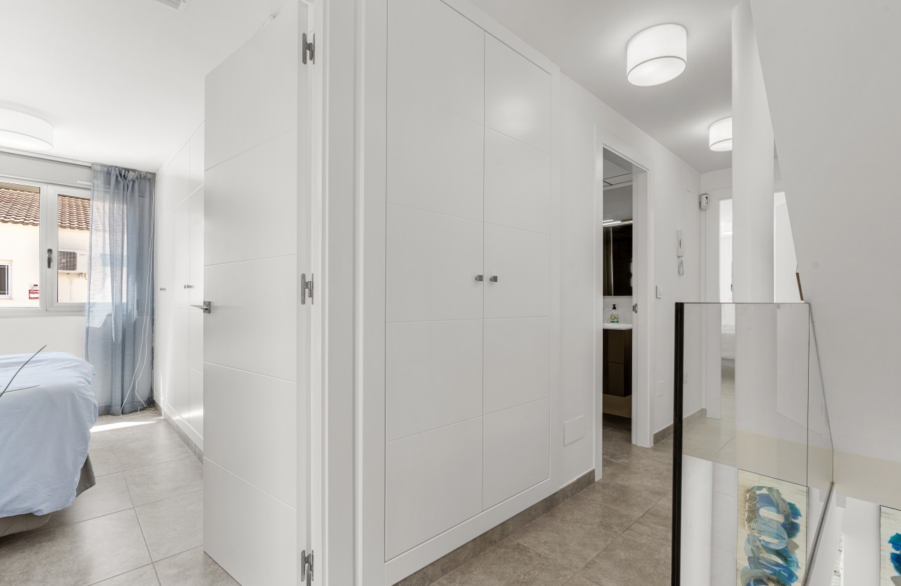 Resale - Villa - Santiago de la ribera - Zona de la playa