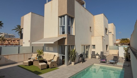 Resale - Villa - Santiago de la ribera - Zona de la playa