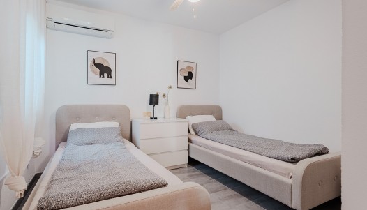 Resale - Duplex - Villamartin - Res. Las Filipinas