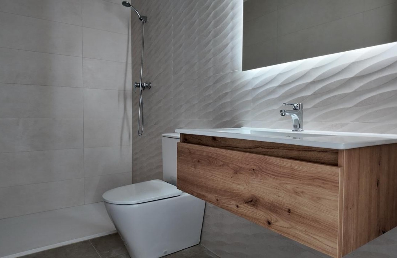 Resale - Villa - Alicante - Vistahermosa