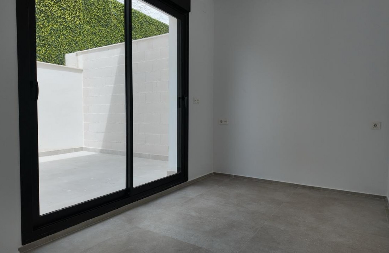 Resale - Villa - Alicante - Vistahermosa