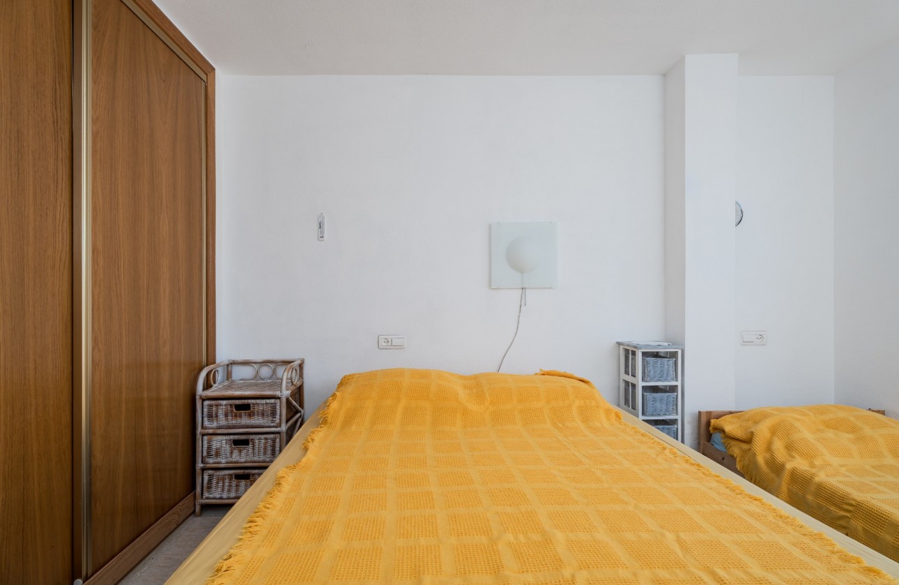 Resale - Apartment - La Manga del Mar Menor - Urb. El Ancora