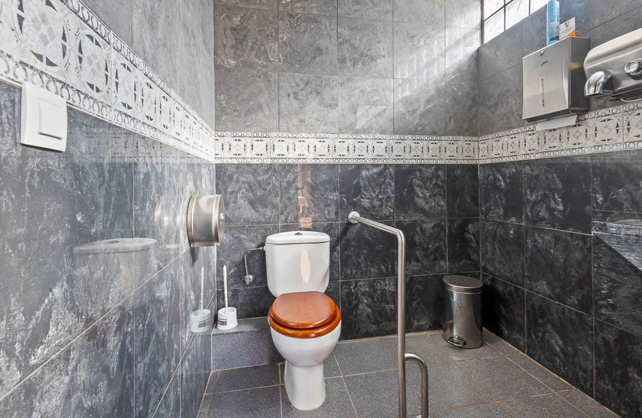 Brukte Boliger - Næringslokale - Los Dolses