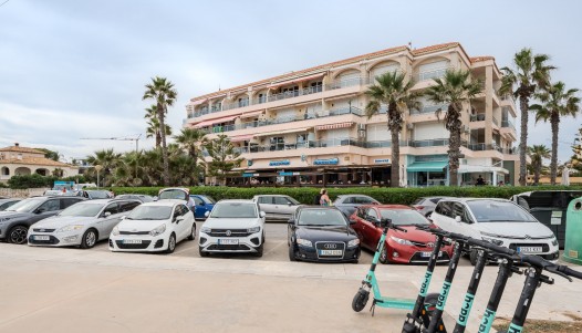 Resale - Apartment - Orihuela Costa - Playa Flamenca