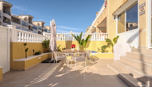 Brukte Boliger - Første etasje  - Orihuela Costa - Punta Prima