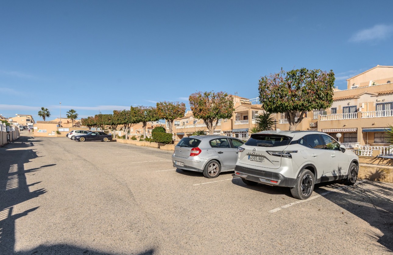 Brukte Boliger - Første etasje  - Orihuela Costa - Punta Prima