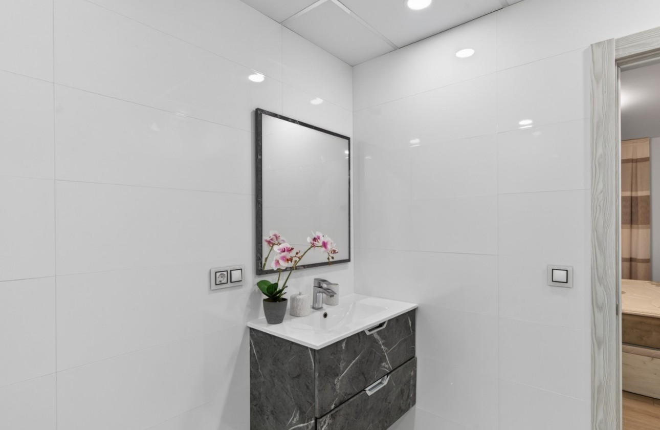 Resale - Villa - Alicante - Rebolledo