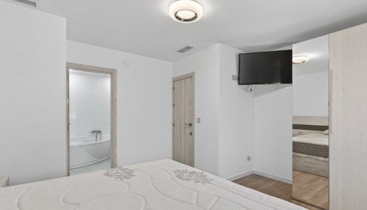 Resale - Villa - Alicante - Rebolledo