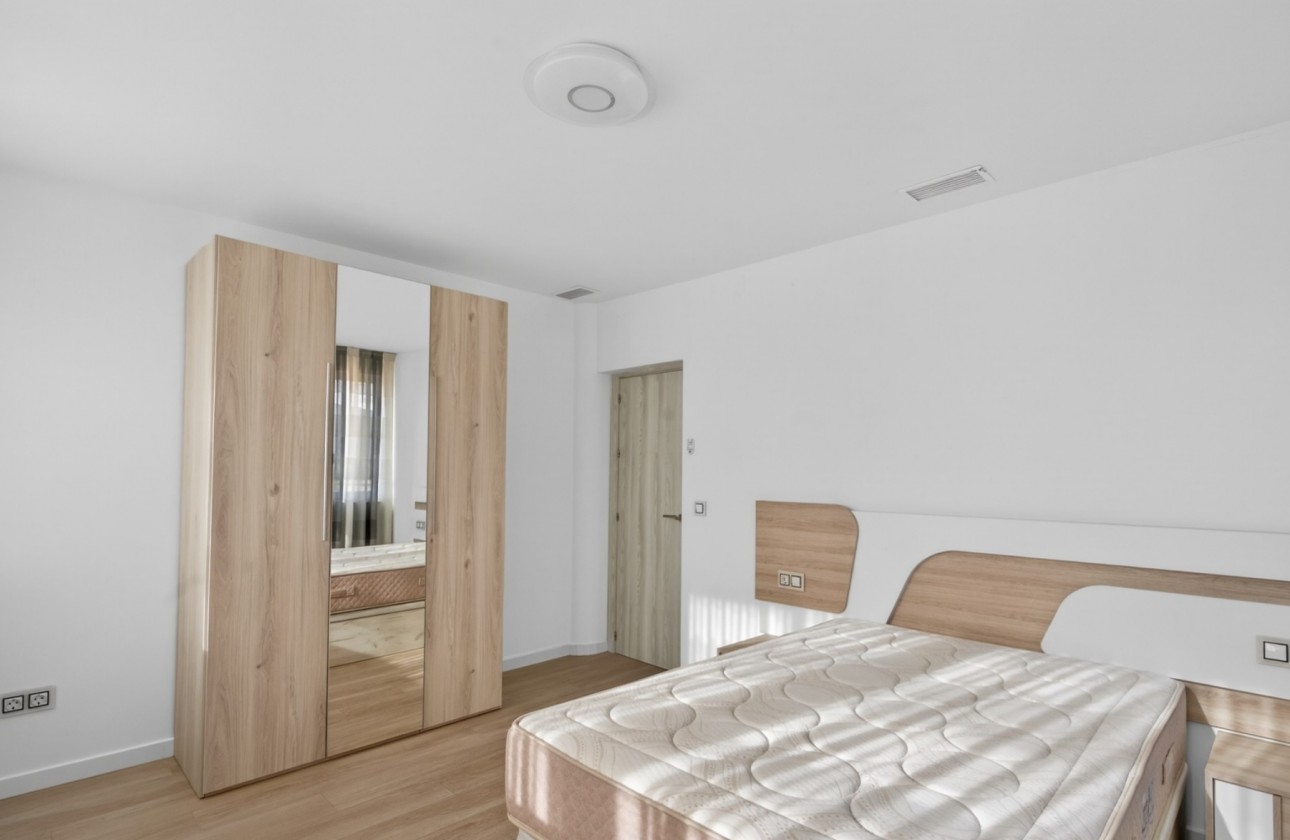 Resale - Villa - Alicante - Rebolledo