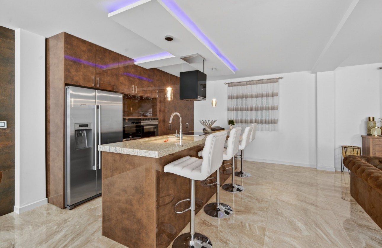 Resale - Villa - Alicante - Rebolledo