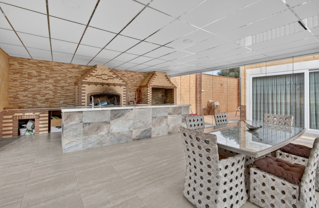 Resale - Villa - Alicante - Rebolledo