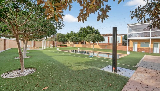 Resale - Villa - Alicante - Rebolledo