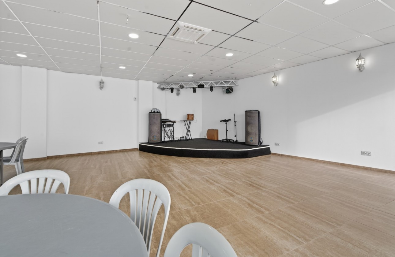 Resale - Villa - Alicante - Rebolledo