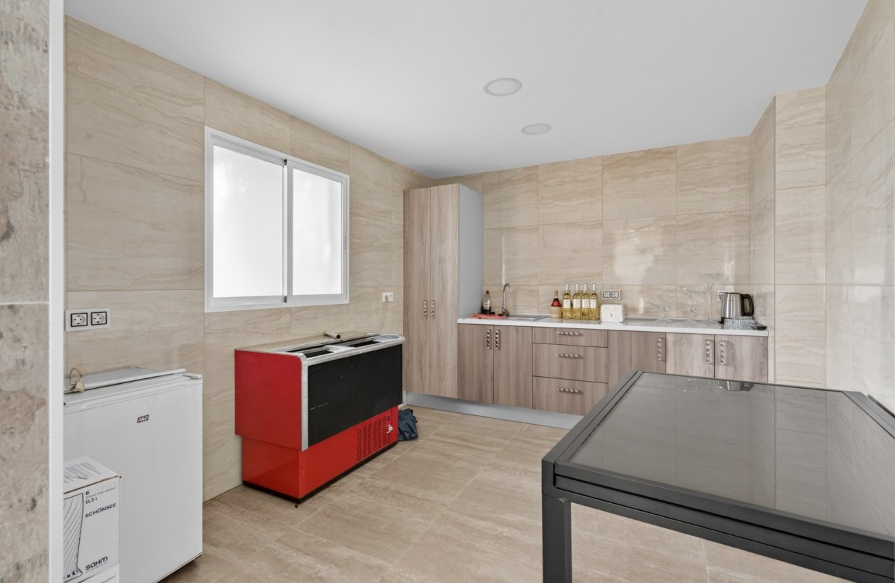 Resale - Villa - Alicante - Rebolledo