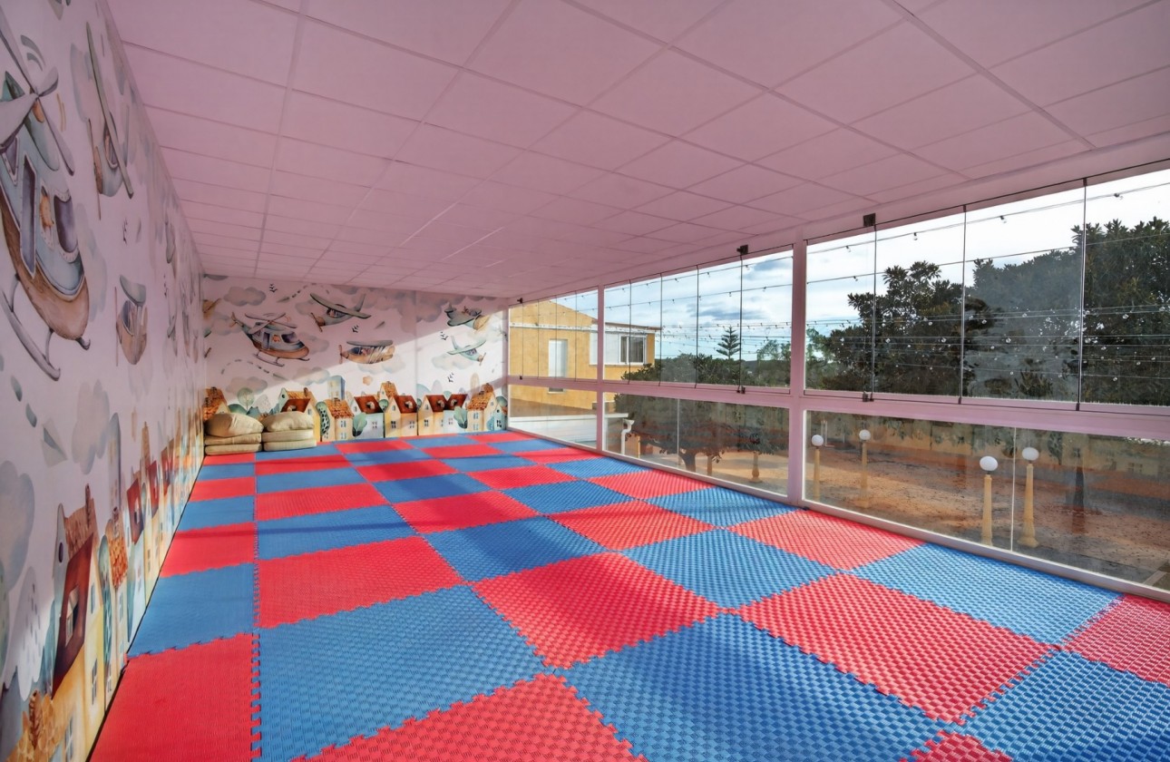 Resale - Villa - Alicante - Rebolledo