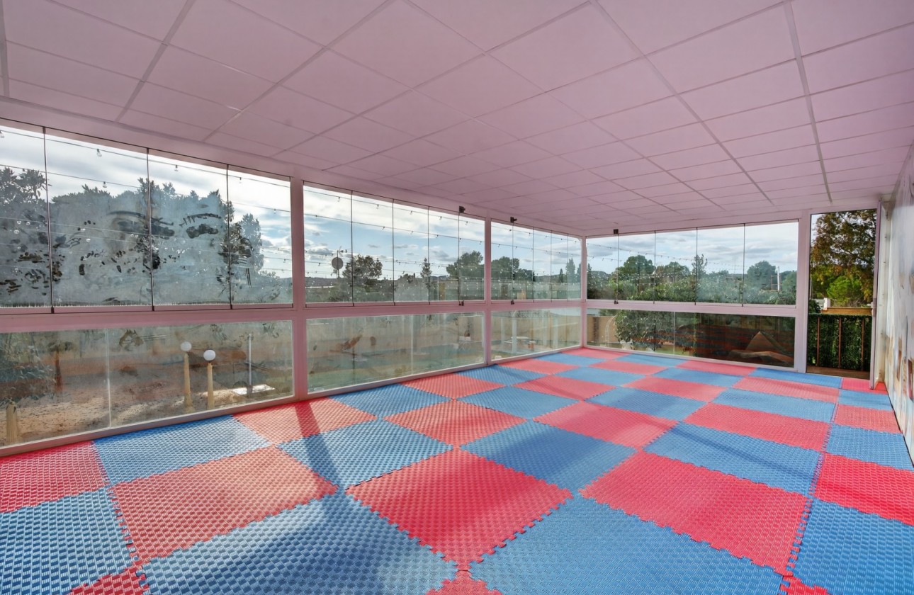 Resale - Villa - Alicante - Rebolledo