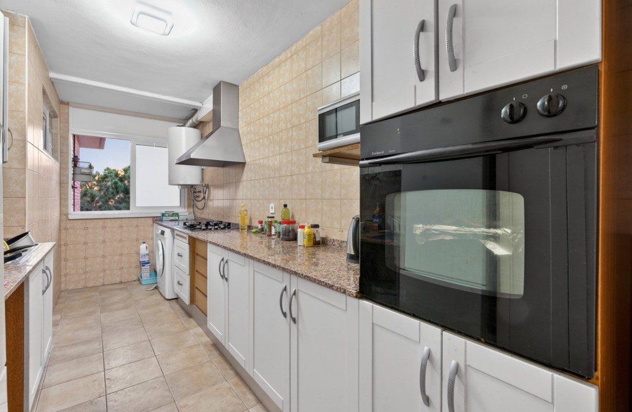 Resale - Apartment - Alicante