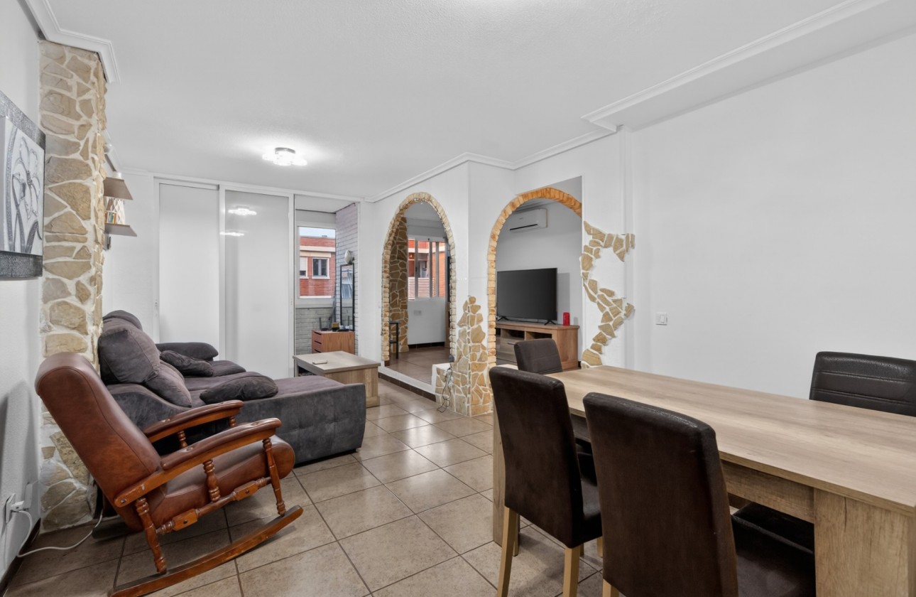 Resale - Apartment - Alicante