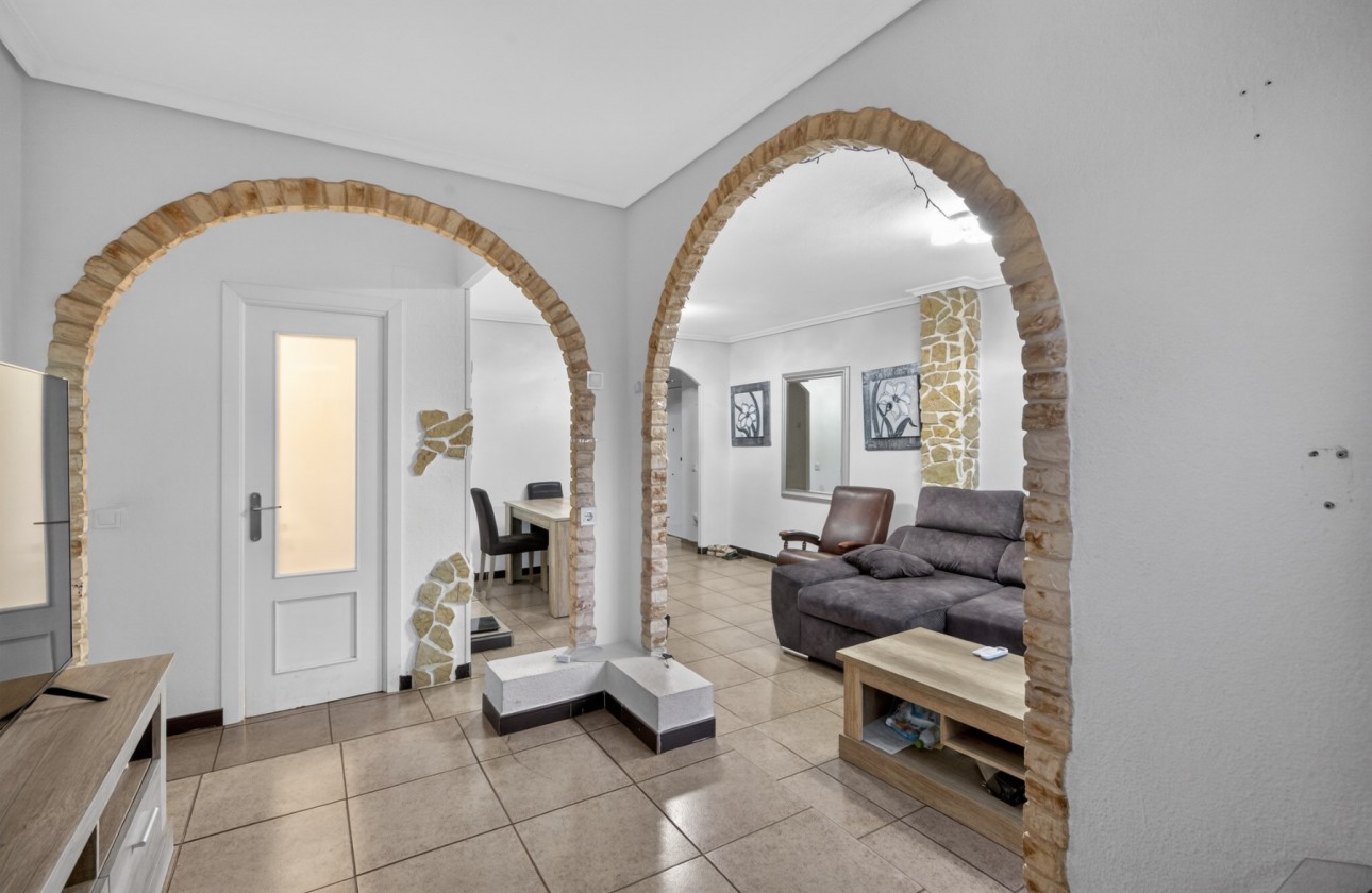 Resale - Apartment - Alicante
