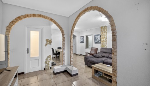 Resale - Apartment - Alicante